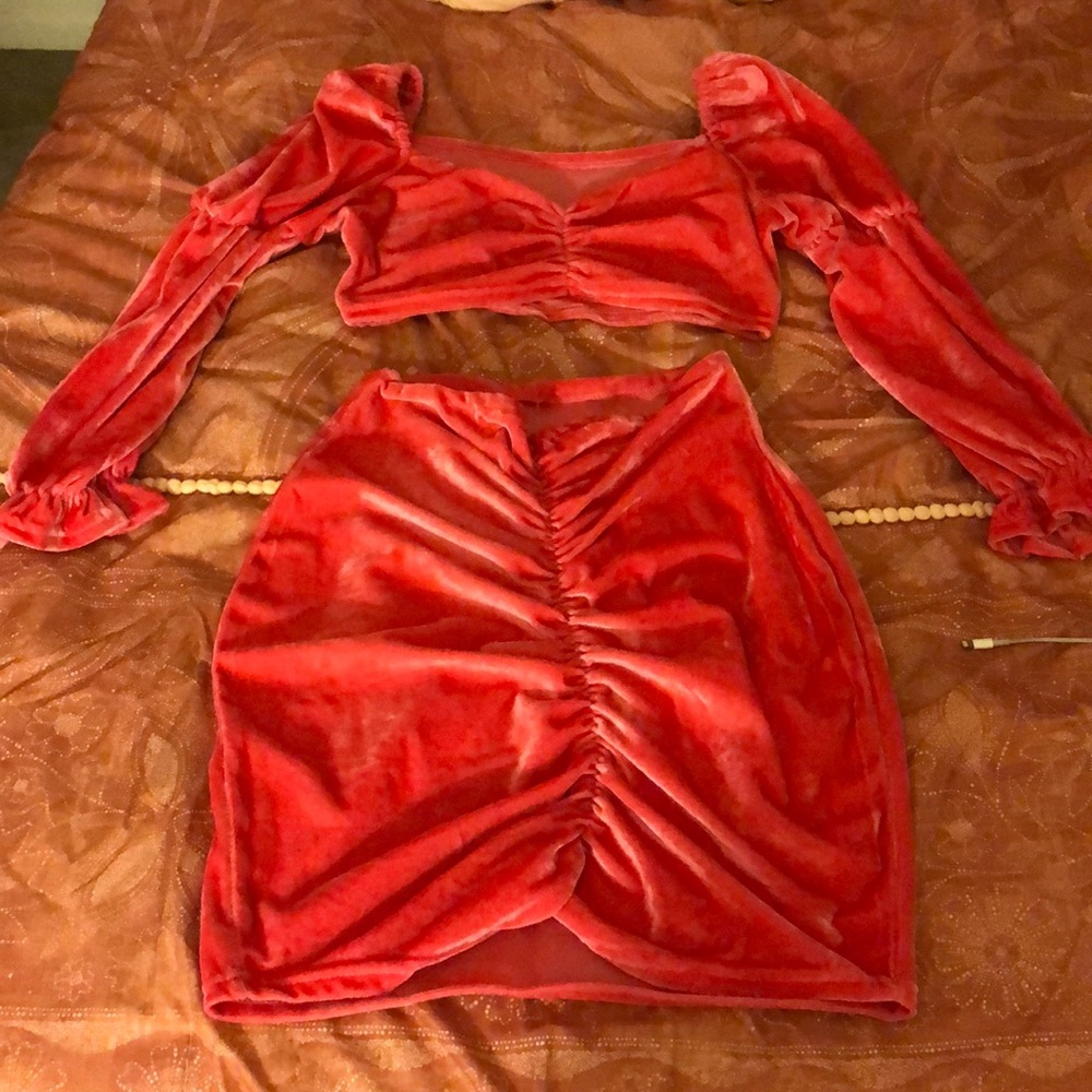 Two piece set